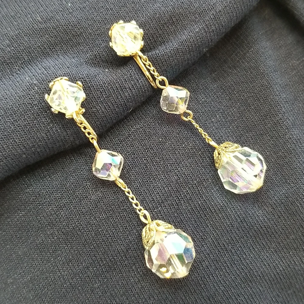 Vtg Gold Lucite crystal drop earrings